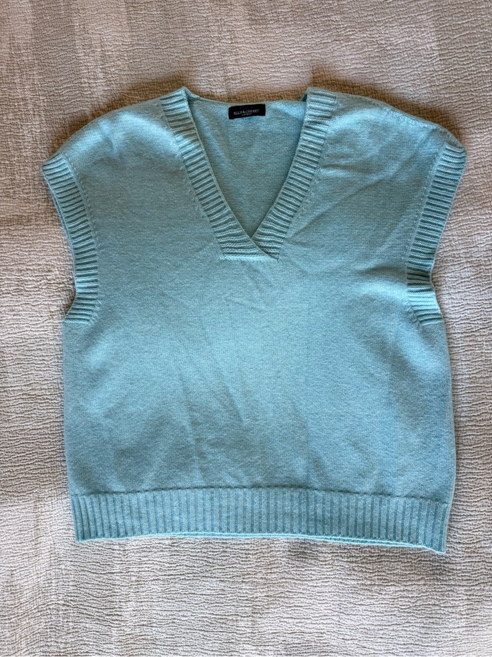Ella & Cherry Women's Mint V-Neck Sweater Vest